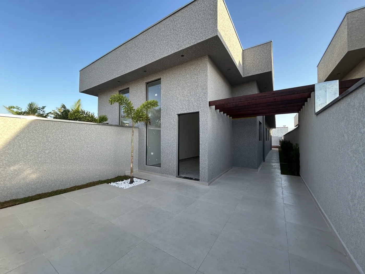 Casa para Venda em Itanhaém, Jamaica (Praia), 3 dormitórios, 1 suíte, 2 banheiros, 2 vagas