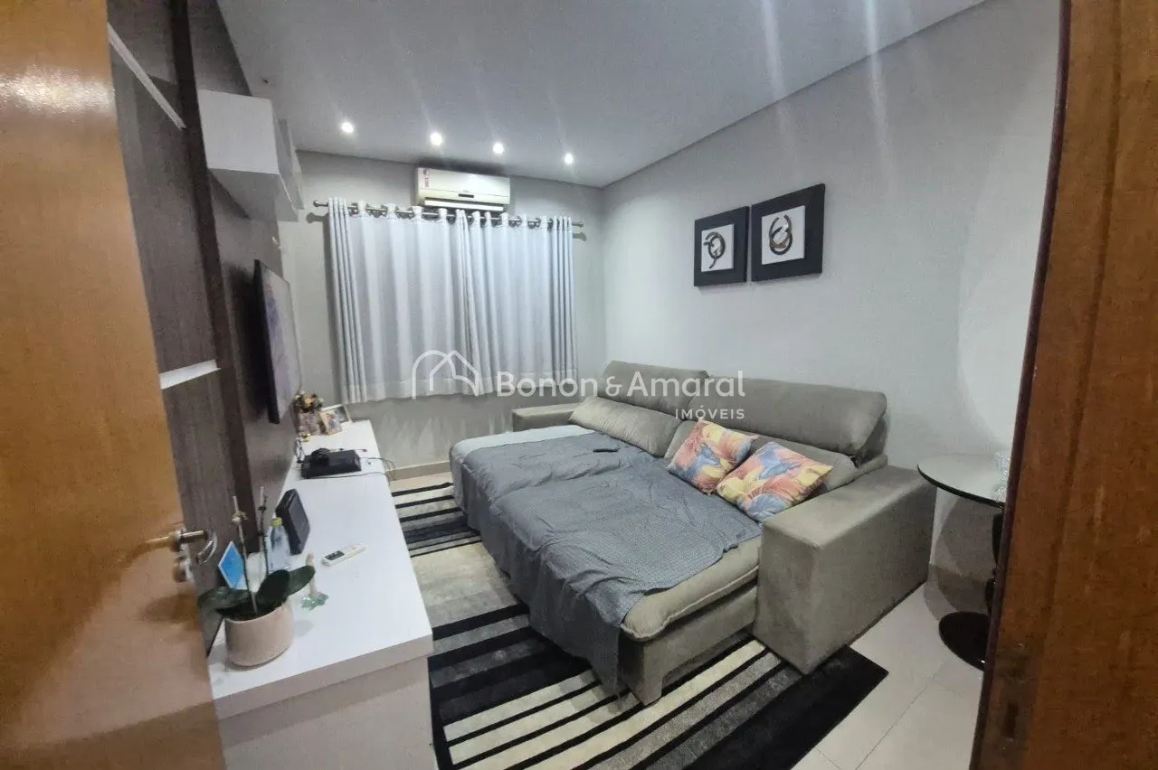 Imagem Sobrado à Venda no Condomínio Campos do Conde I no bairro João Aranha- Paulínia/SP