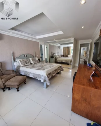 Imagem Casa de Luxo em Condomínio no Recreio dos Bandeirantes com 4 Suítes e 450m² - Rio de Janeiro-RJ
