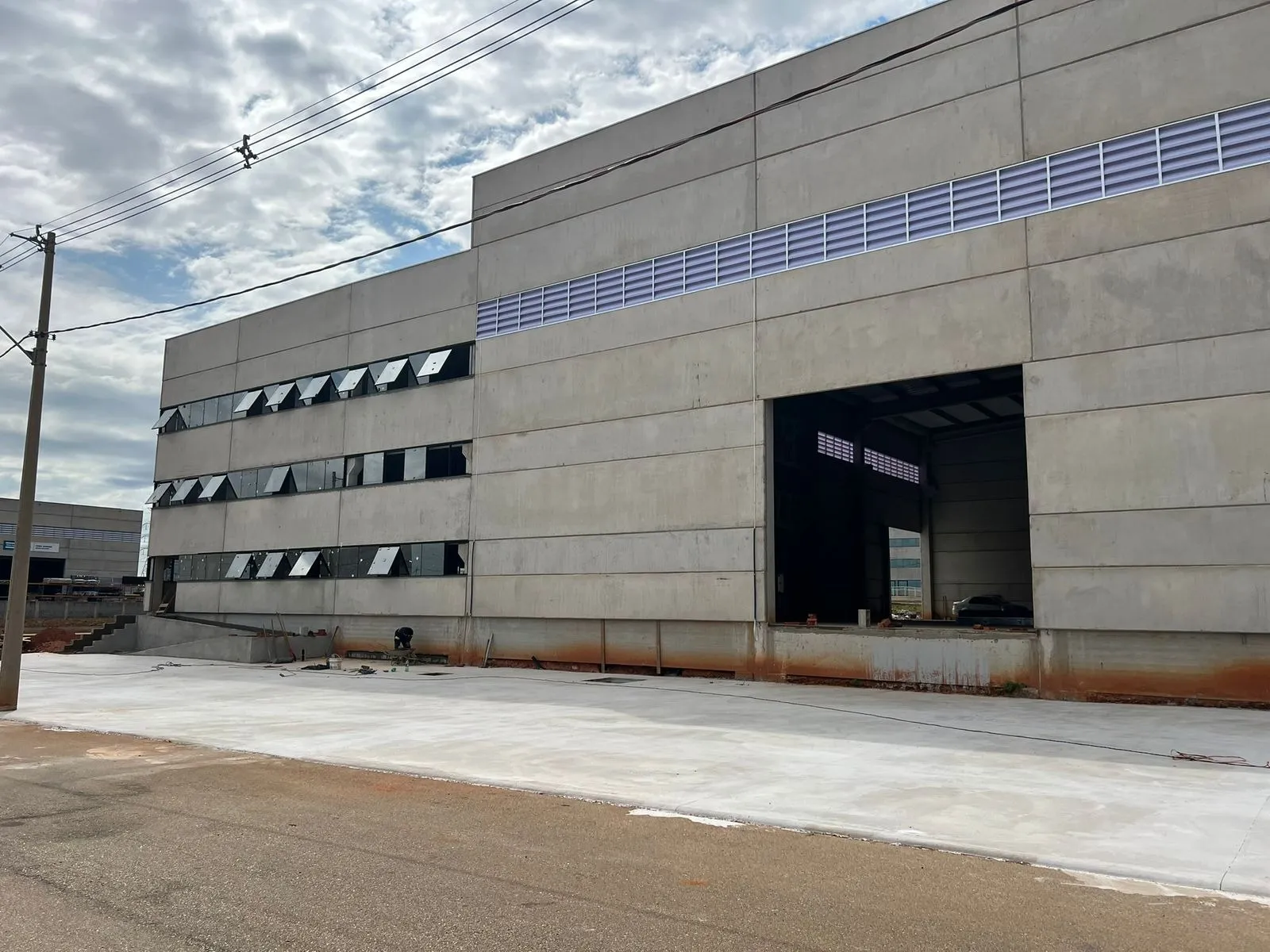 Imagem Galpão Empresarial de 2239,40m² Localizado em Iporanga - Sorocaba/SP!