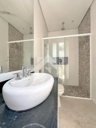 Imagem Casa de Condomínio em Alphaville - Santana de Parnaíba, SP