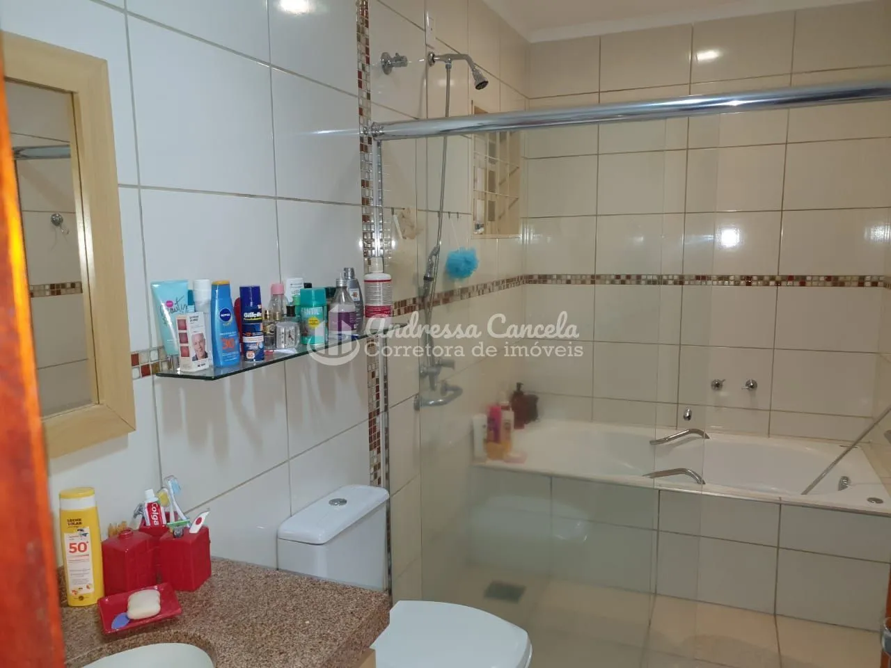 Imagem Rancho completo à venda, 302 m² por R$ 1.600.000 - Condomínio Enseada Azul II - Fronteira/MG