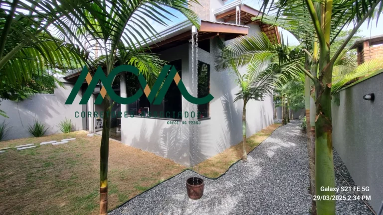 Imagem Belíssima residência térrea, moderna e recém-construída, PERTINHO da Praia