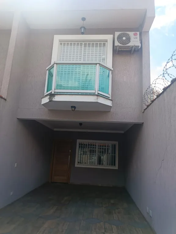 Imagem Sobrado com 118m², 2 Vagas, Vila Nair, São Paulo
