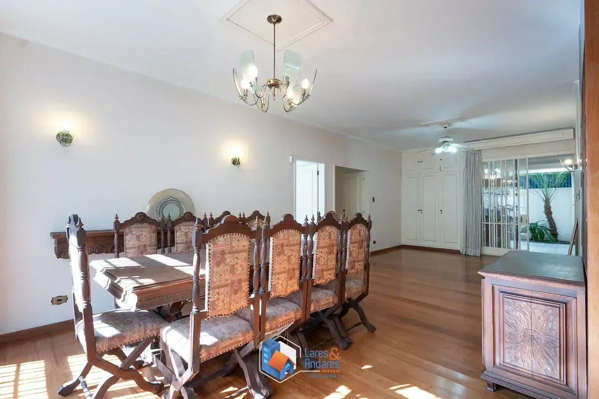 Imagem Casa para venda em Butantã com 3 quartos, sendo 3 suítes, 223m²