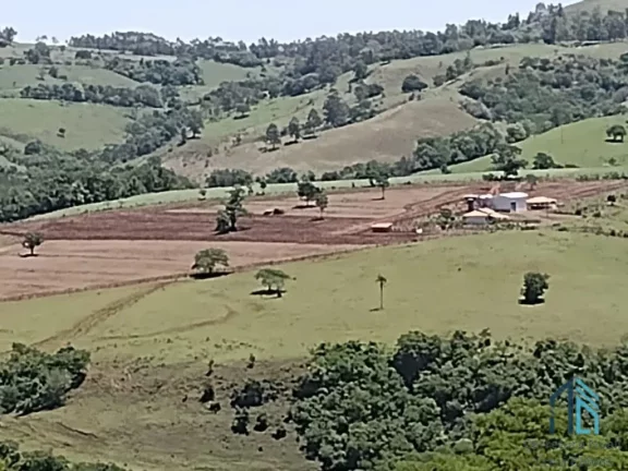 Imagem Sítio à Venda com casa, completa infraestrutura próximo a Maringá em MANDAGUARI-PR