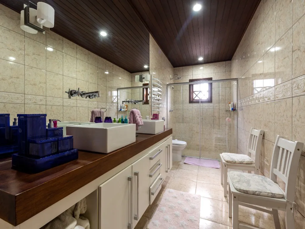 Imagem Casa em Campos do Jordão-SP, casa e jardim Manancial Campos do Jordão SP, casa com 4 quartos e 4 suítes em Campos do Jordão sp, casa 4 dormitórios