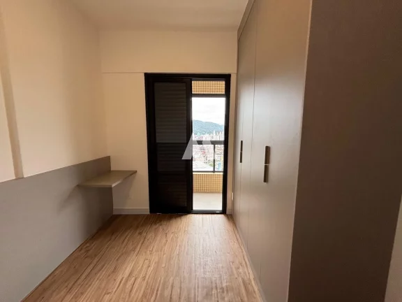 Imagem Apartamento à Venda com 2 dormitórios e vaga demarcada em José Menino, Santos/SP