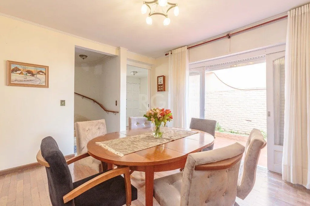 Imagem Casa a venda com 400m², bairro, Teresópolis