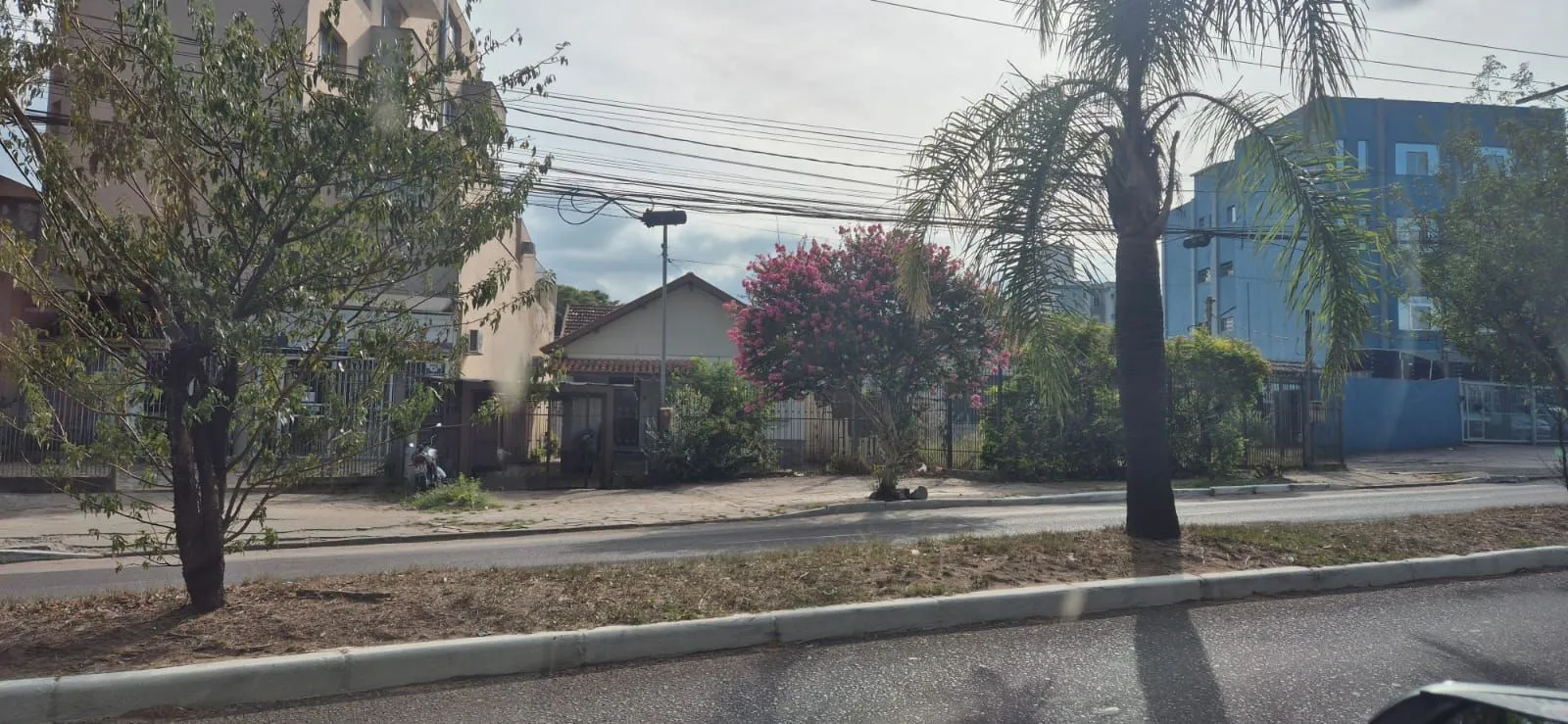 Imagem Terreno com excelente localização, medindo :