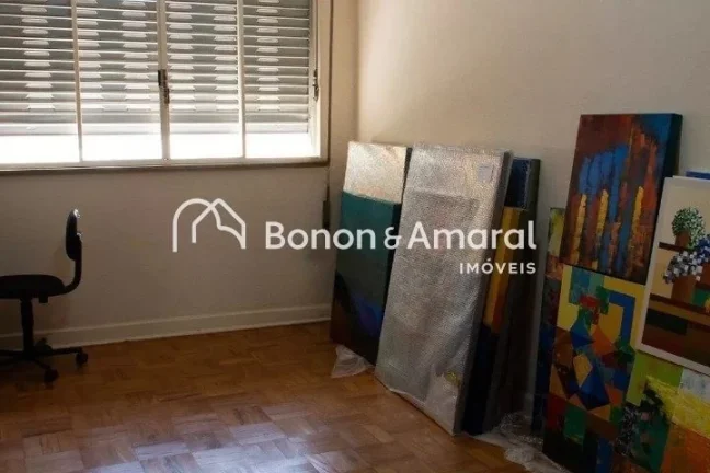 Imagem Apartamento em excelente localizaÃ§Ã£o, com ambientes amplos e acabamentos renovados. O living espaÃ...
