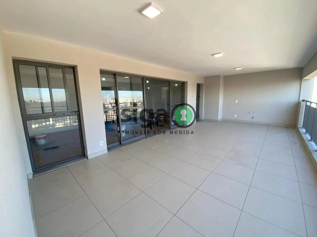 Imagem Apto à venda com 159m² no Butantã, com 3 suítes, 2 vagas Sem Mobília.