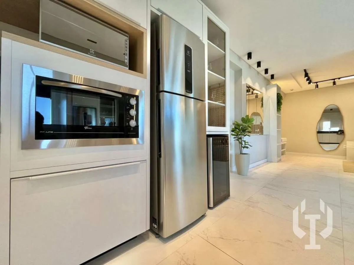 Imagem Apartamento à venda, no Green tower em Itapema, Centro, com 2 quartos, 87m2