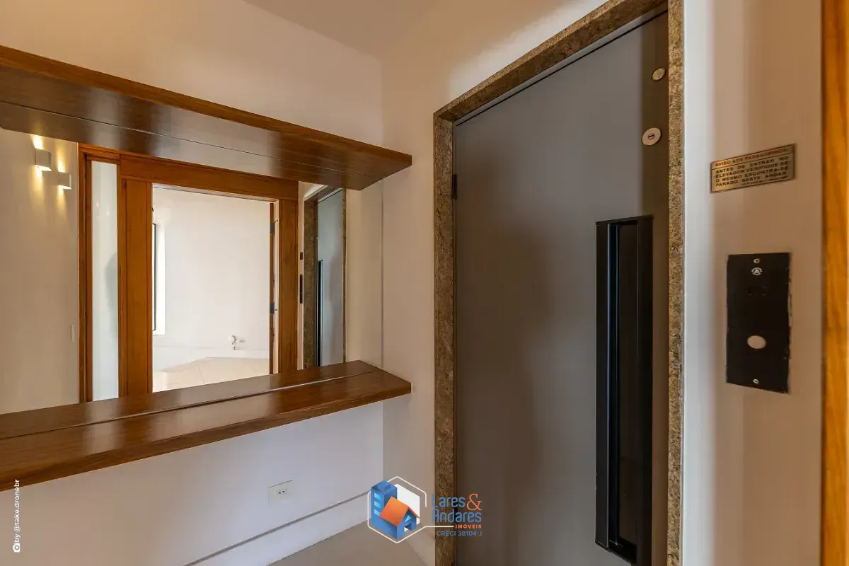 Imagem Apartamento para venda em Campo Belo com 4 quartos, sendo 3 suítes, 303m²