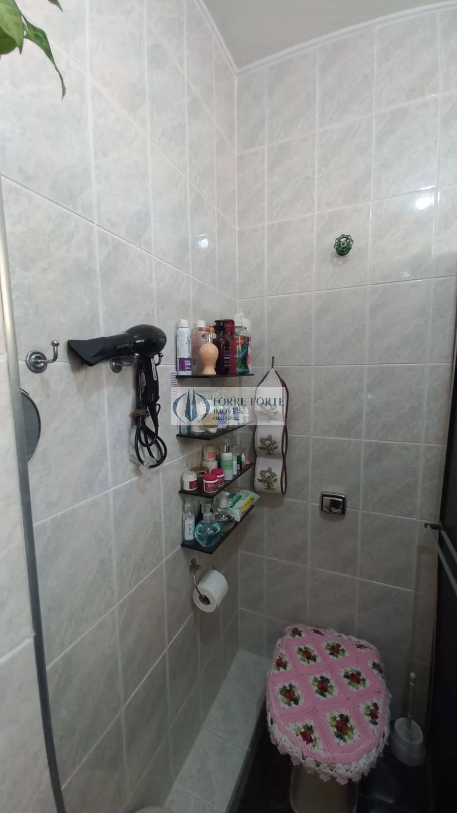 Imagem 2 casas com 3 dormitórios 4 banheiros + 1 salão na Vila Mafra