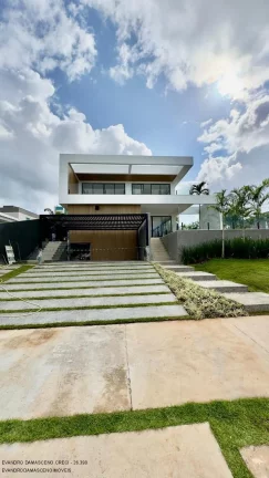 Imagem Espetacular Casa de Alto Padrão em Condomínio na Vila de Abrantes, Camaçari-BA: 5 Quartos, 5 Suítes, 3 Salas, 1 Banheiro, 4 Vagas, 310m² de Área. Venha Conferir!
