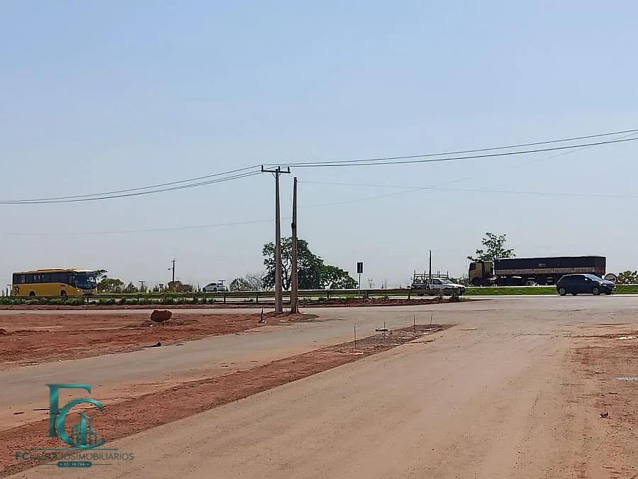 Imagem Terrenos Amplos na BR-153, Grandes Planos e Novos Negócios.