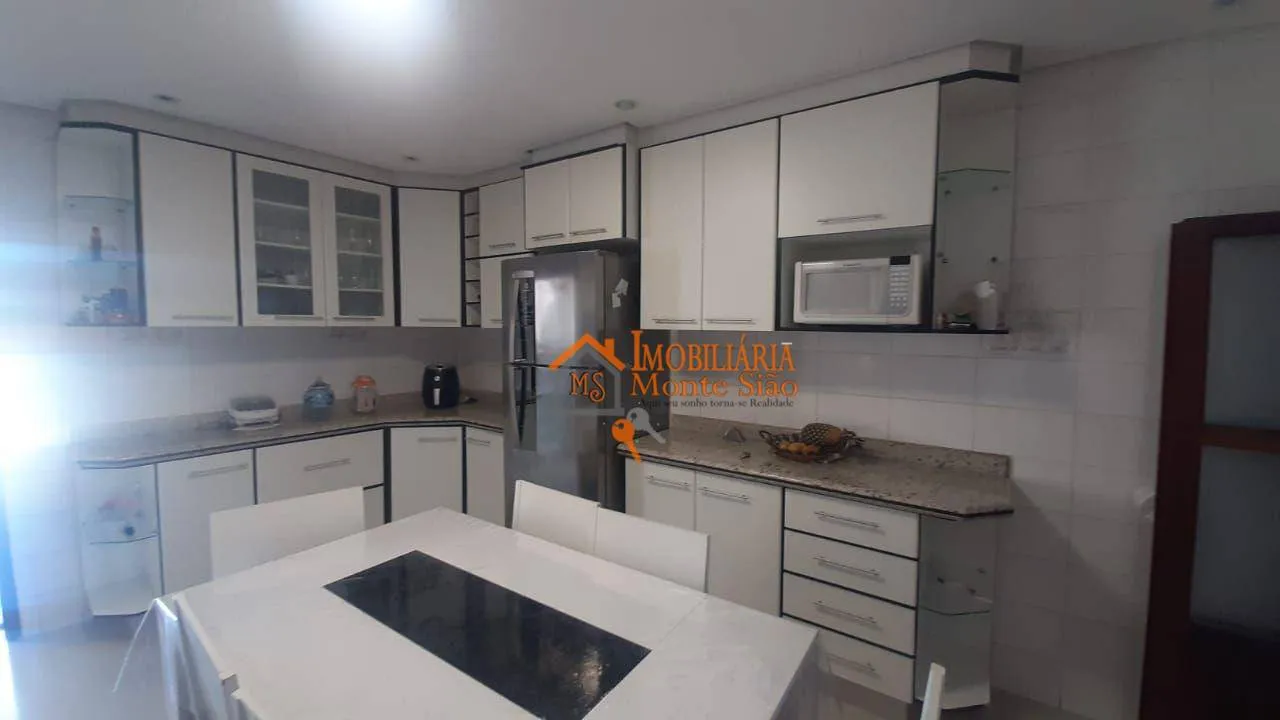 Imagem Sobrado com 3 dormitórios à venda, 150 m² por R$ 699.999,99 - Jardim Adriana - Guarulhos/SP