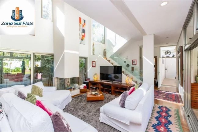 Imagem Casa Alto Padrão à Venda Na Granja Julieta Com 4 Dormitórios Sendo 2 Suítes e 2 Vagas - Piscina e Área Gourmet
