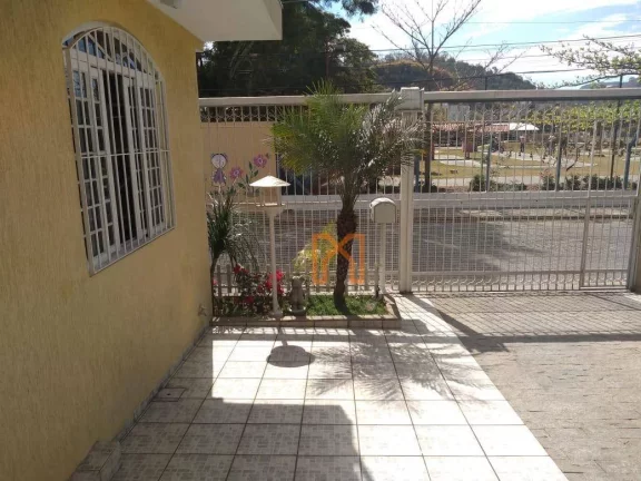 Imagem Casa com 5 dormitórios à venda, 300 m² por R$ 695.000,00 - São Sebastião - Itajubá/MG