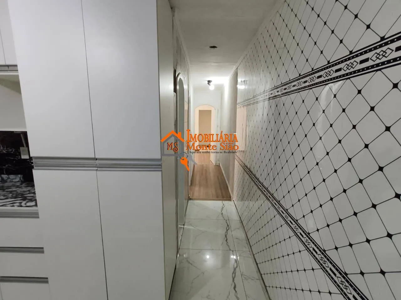 Imagem Sobrado com 4 dormitórios para alugar, 250 m² por R$ 3.460,00/mês - Ponte Grande - Guarulhos/SP