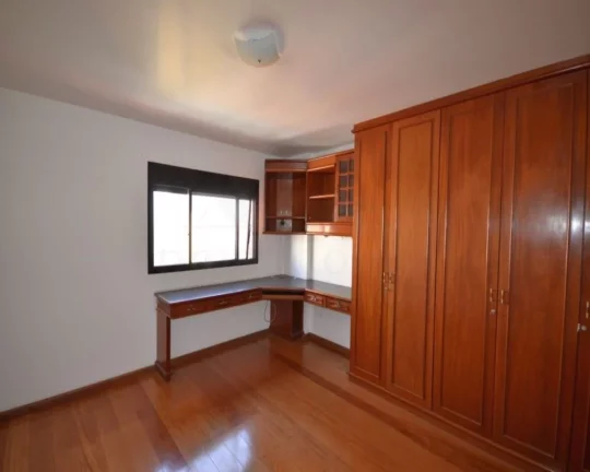 Imagem Apartamento à venda em Perdizes com 4 quartos sendo 2 suítes e 3 vagas, 213m2