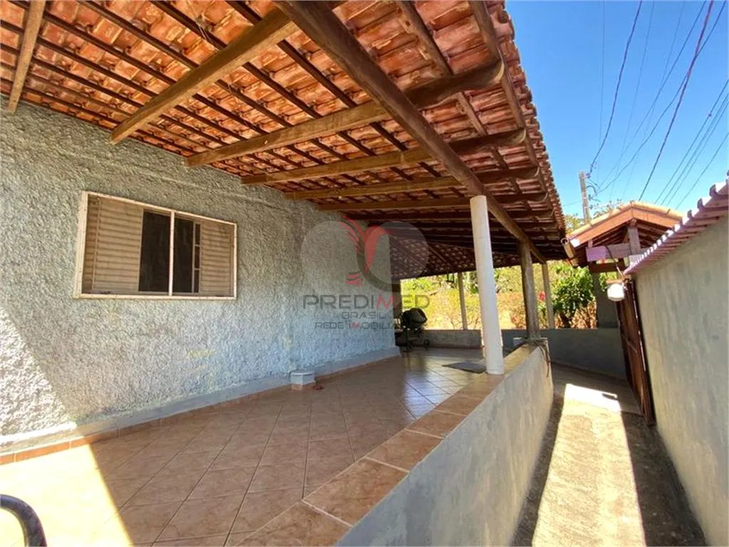 Imagem Fazenda/Sítios/Chácaras de 3 quartos, 209m² no bairro Centro, em Borebi