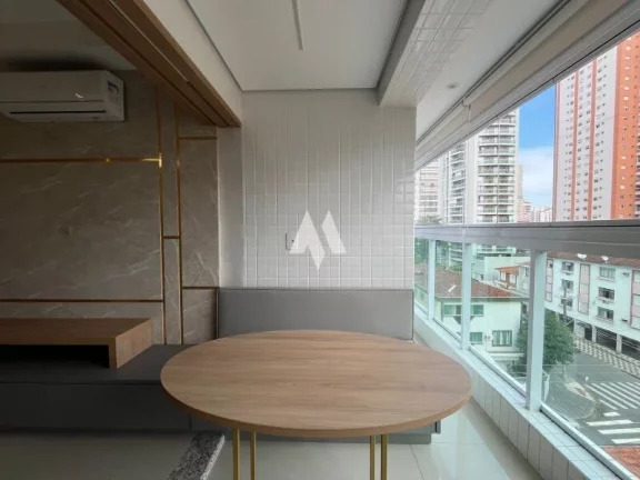 Apartamento 2 quartos, varanda gourmet e lazer à venda no Embaré em Santos/SP