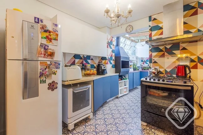 Imagem BAIXOU PARA VENDER!
De R$ 650.000,00 por R$ 617.500,00

Casa em condomínio não geminada na Tristez...