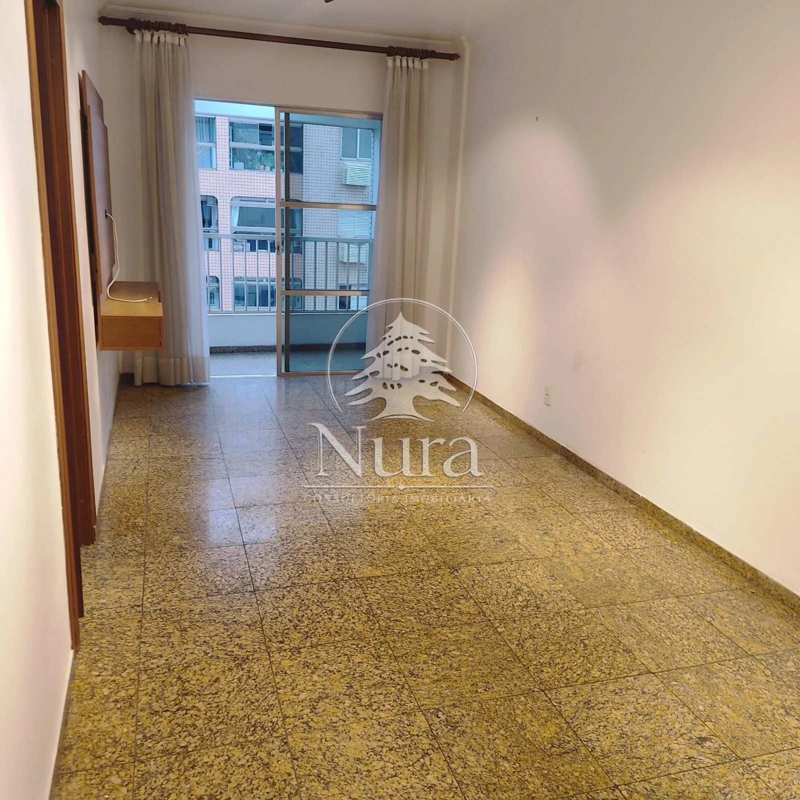 Imagem Apartamento de 2 quartos, 89m² no bairro Ponta da Praia, em Santos
