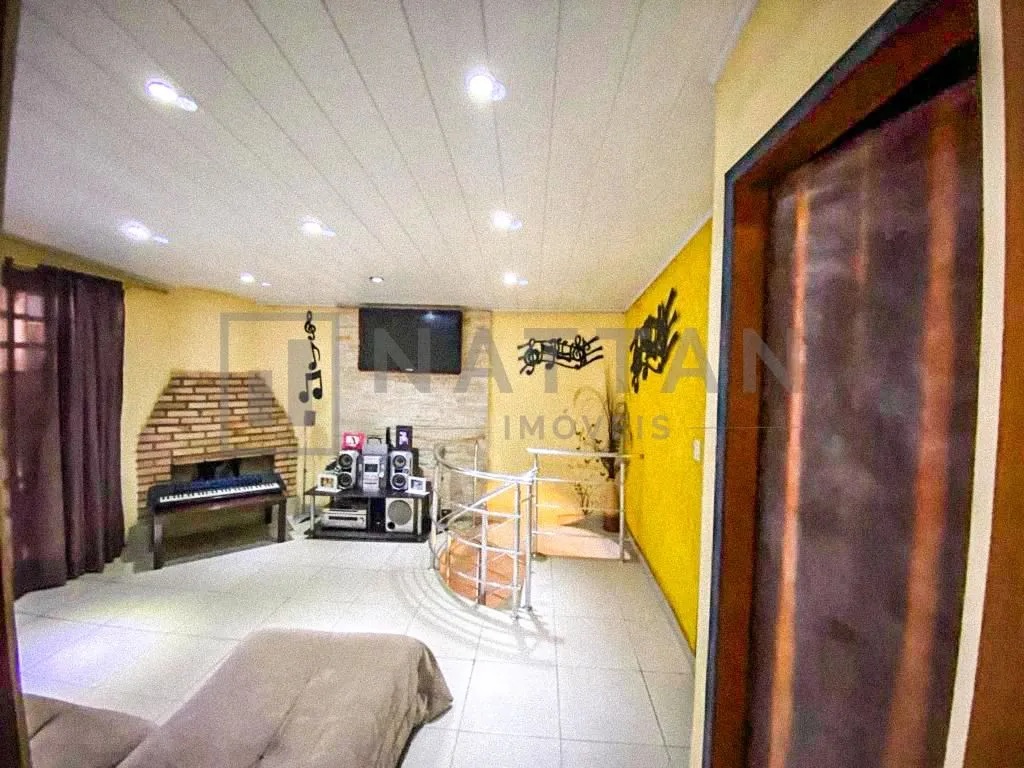 Imagem Imóvel mobiliado com 4 dormitórios, cerca de 700 m² de área útil, lareira e área gourmet