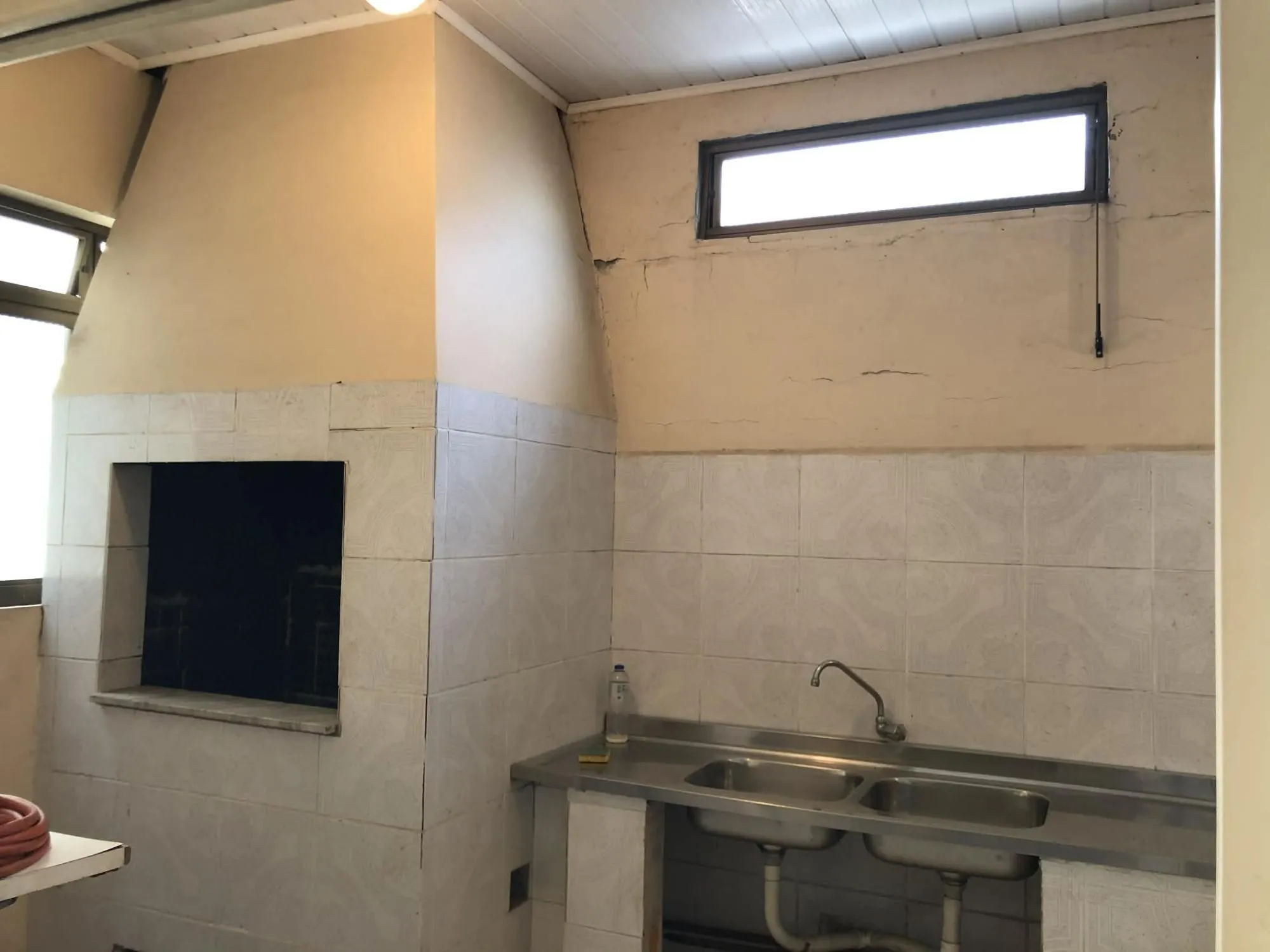 Imagem Predio residencial sendo uma cobertura e mais 03 apartamentos