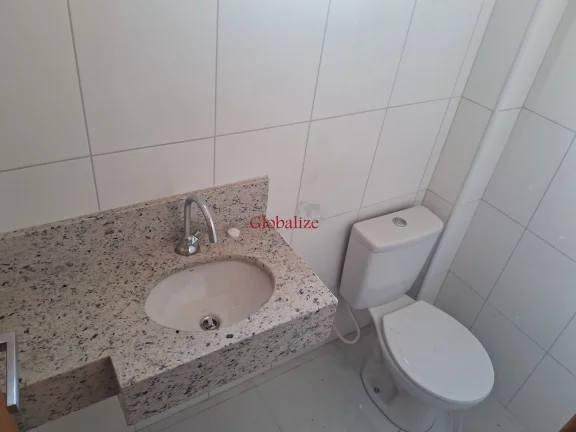 Imagem Belo sobrado em Vilagio no bairro do Marapé com 2 suítes, garagem privativa a venda por R$ 695.000,00