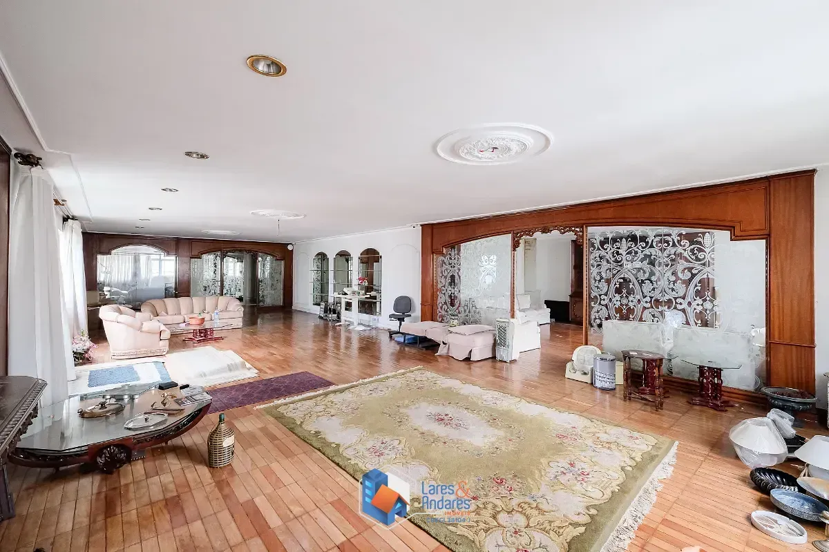 Imagem Cobertura para venda em Jardim Paulista com 4 quartos, sendo 2 suítes, 600m²
