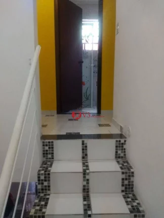 Imagem Sobrado a venda com 3 dormitorios, 3 banheiros, 2 vagas perto do metro guilhermina