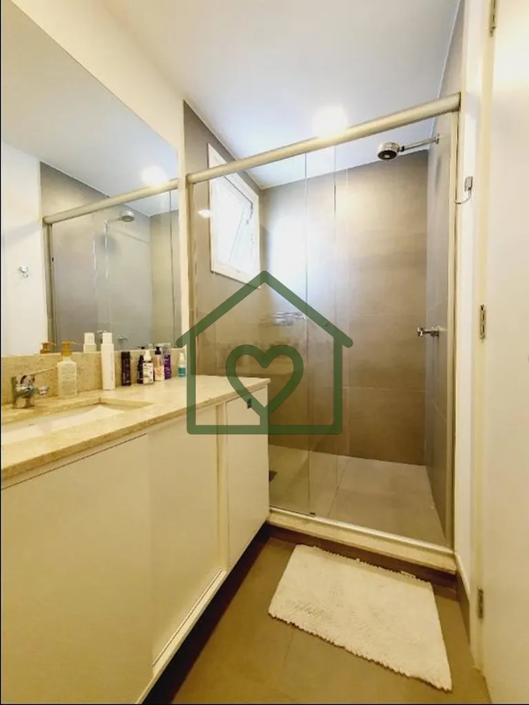 Imagem Excelente apartamento totalmente mobiliado, com planta de 3 dormitórios transformada em 2, sendo 1 ...