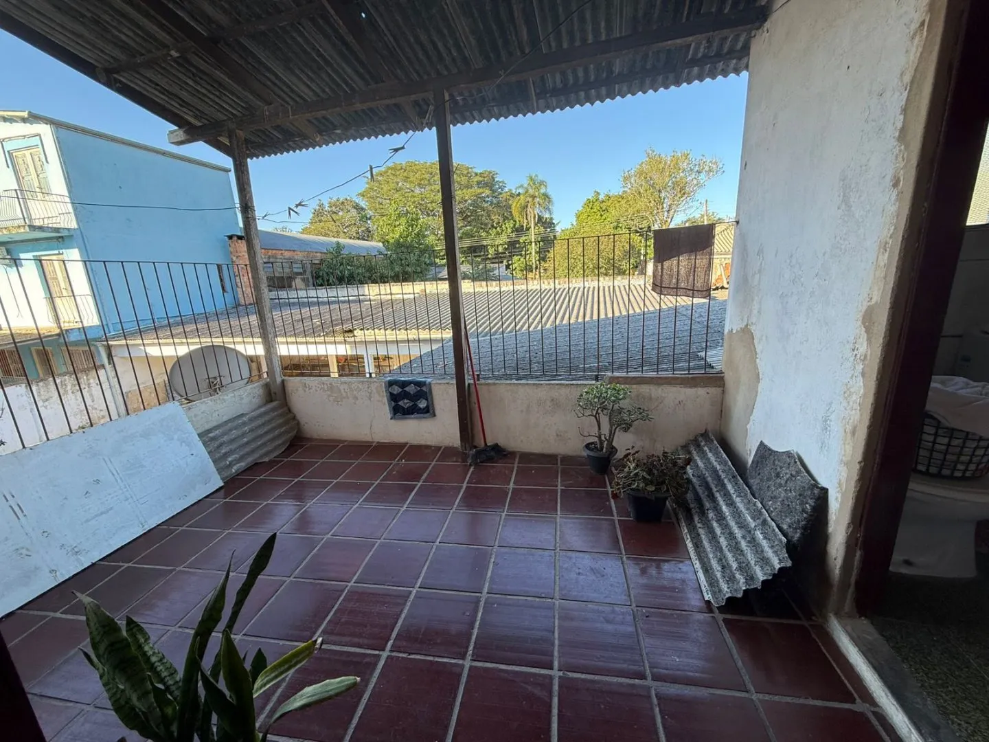 Imagem Casa Com Ponto Comercial a venda em Viamão - Santa Isabel em terreno 18x22