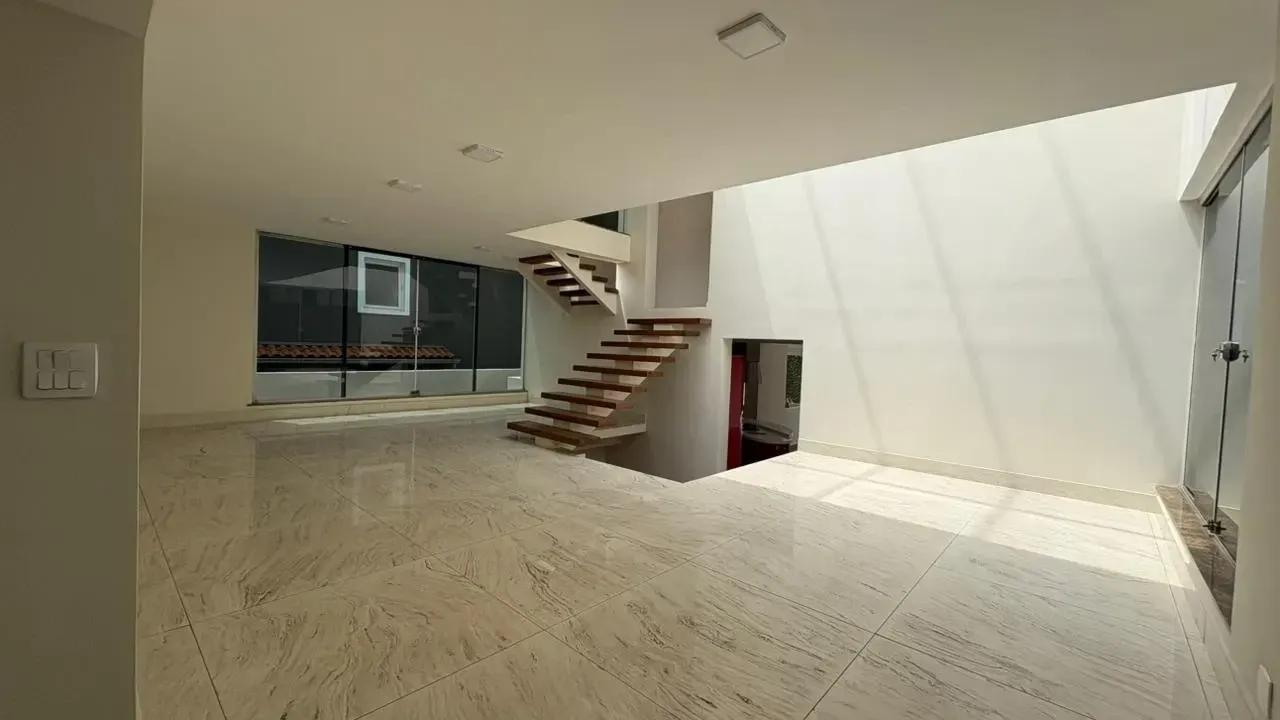 Imagem Casa com 5 Quartos à Venda, 380 m² em Alphaville - Santana de Parnaíba