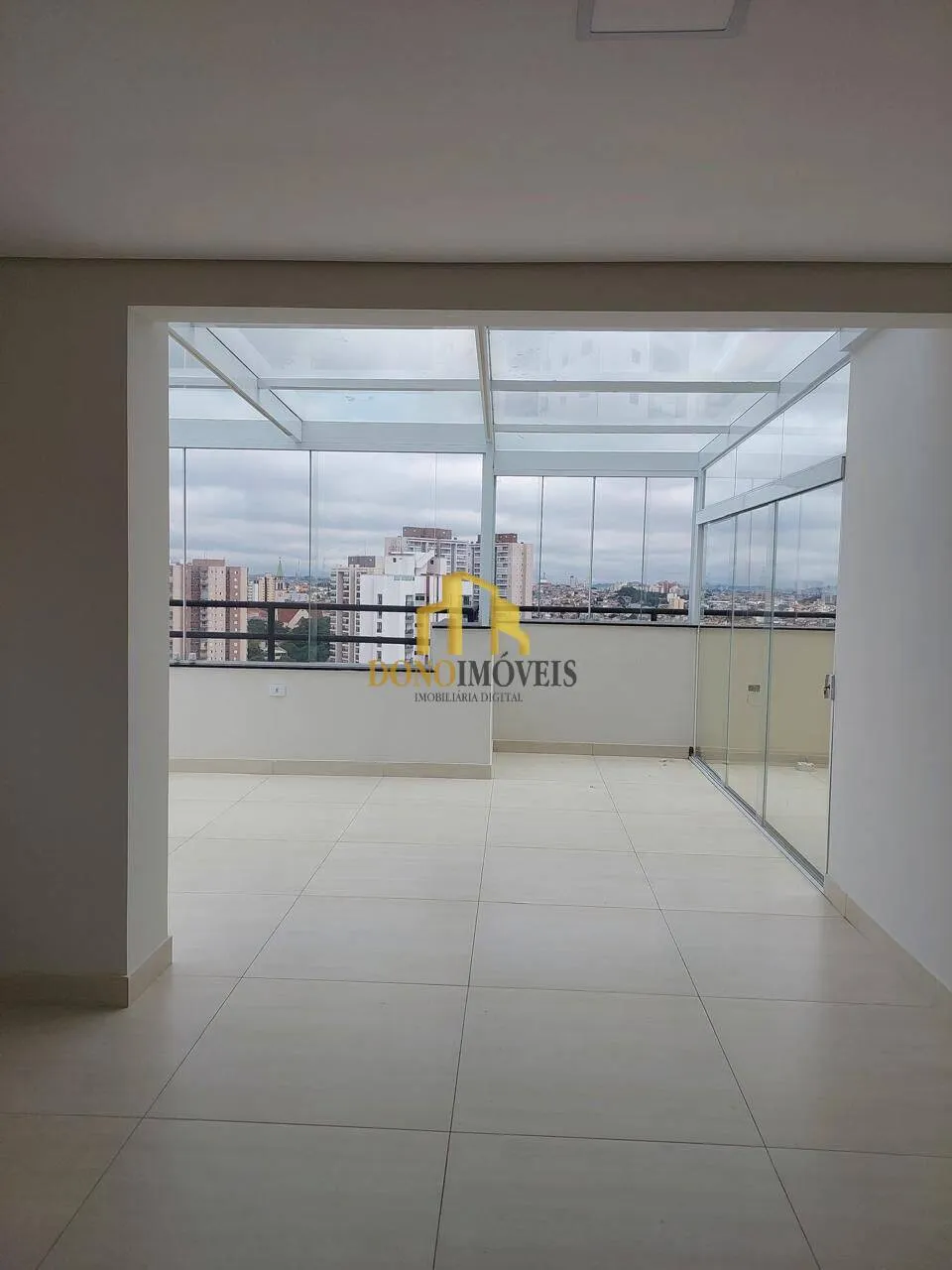 Imagem Cobertura Duplex à Venda no Edifício Saint Tropez | 181m² | 3 Dormitórios