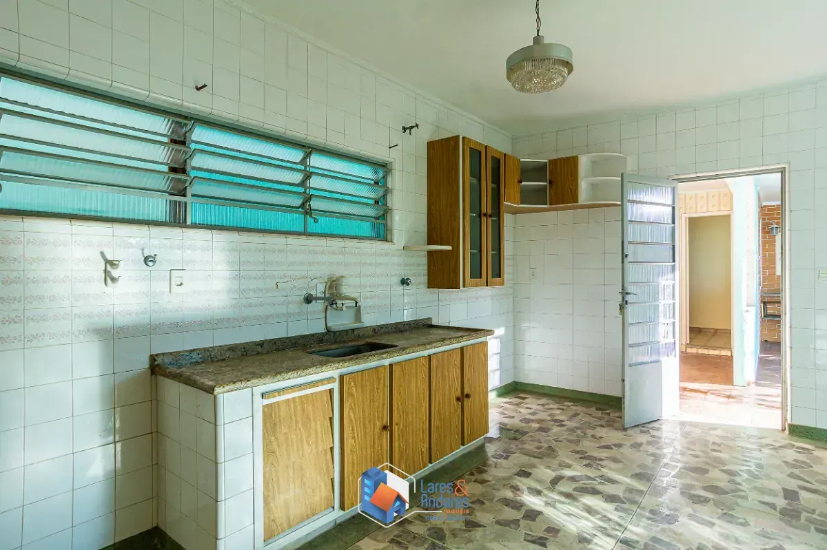 Imagem Casa para venda em Vila Albertina com 3 quartos, sendo 1 suíte, 200m²