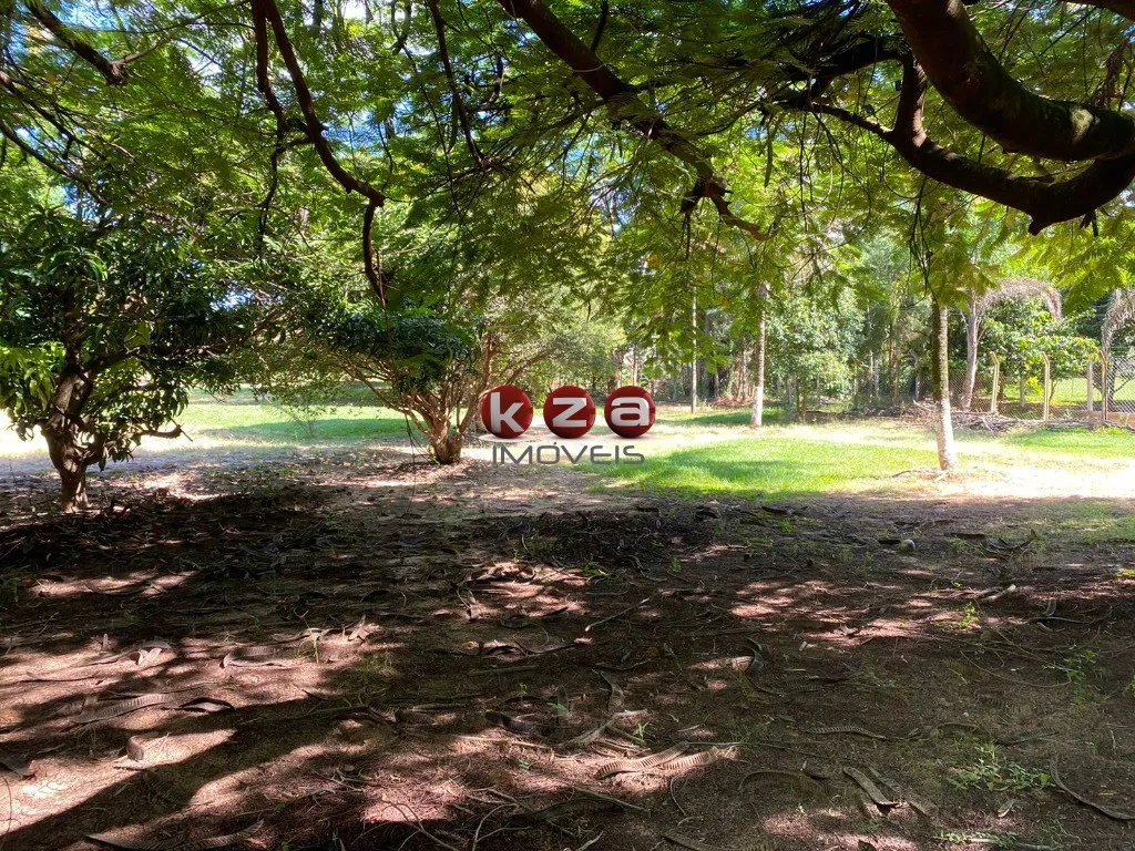 Imagem Terreno à venda no Centro de Dois Córregos-SP com 1.500m² de área! Aproveite essa oportunidade única!
