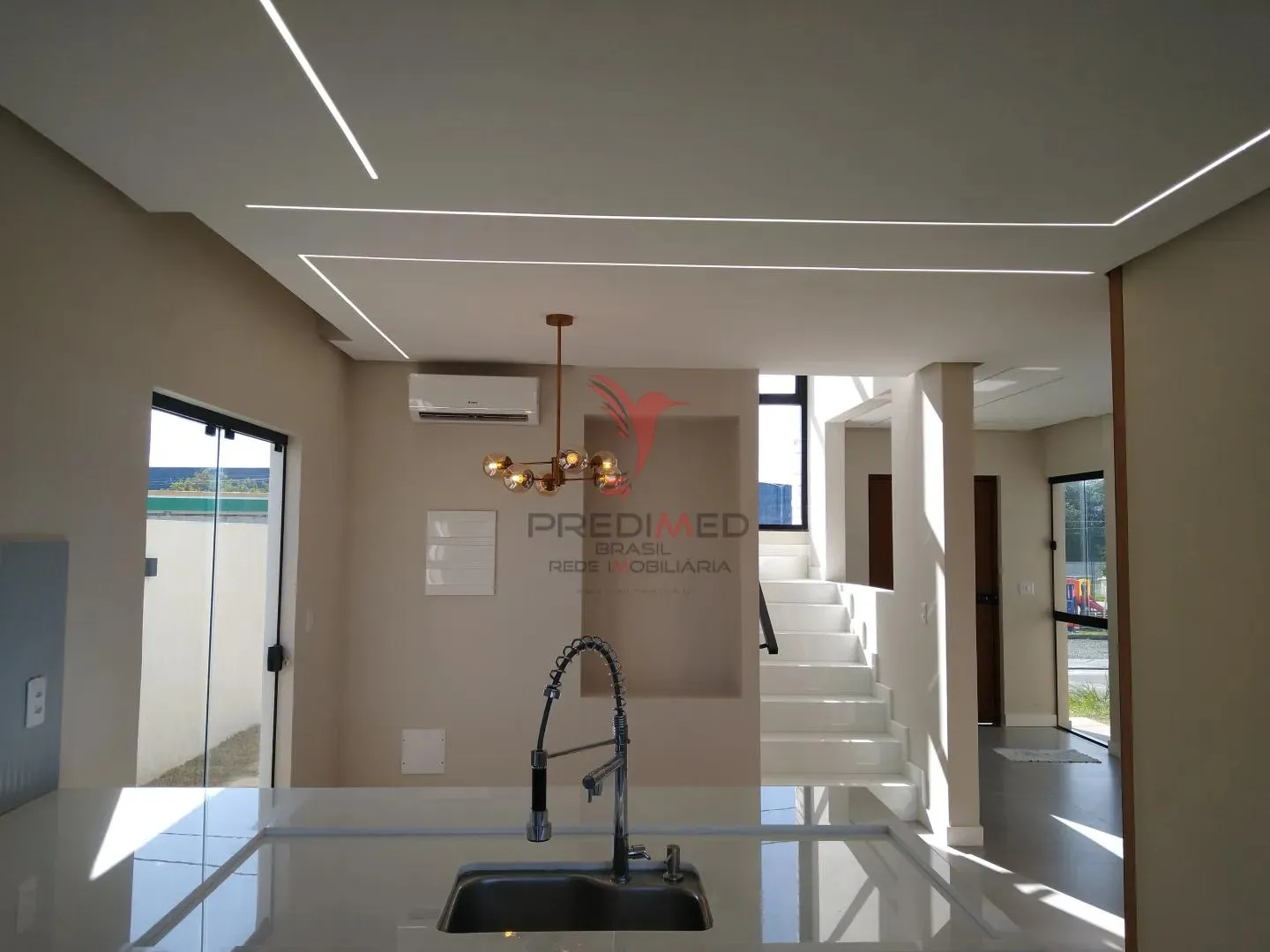 Imagem Aluga/se Casa duplex alto padrão Condomínio le Ville
