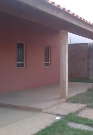 Imagem Casa no jardim Terra Branca, 2 quartos, garagem coberta.