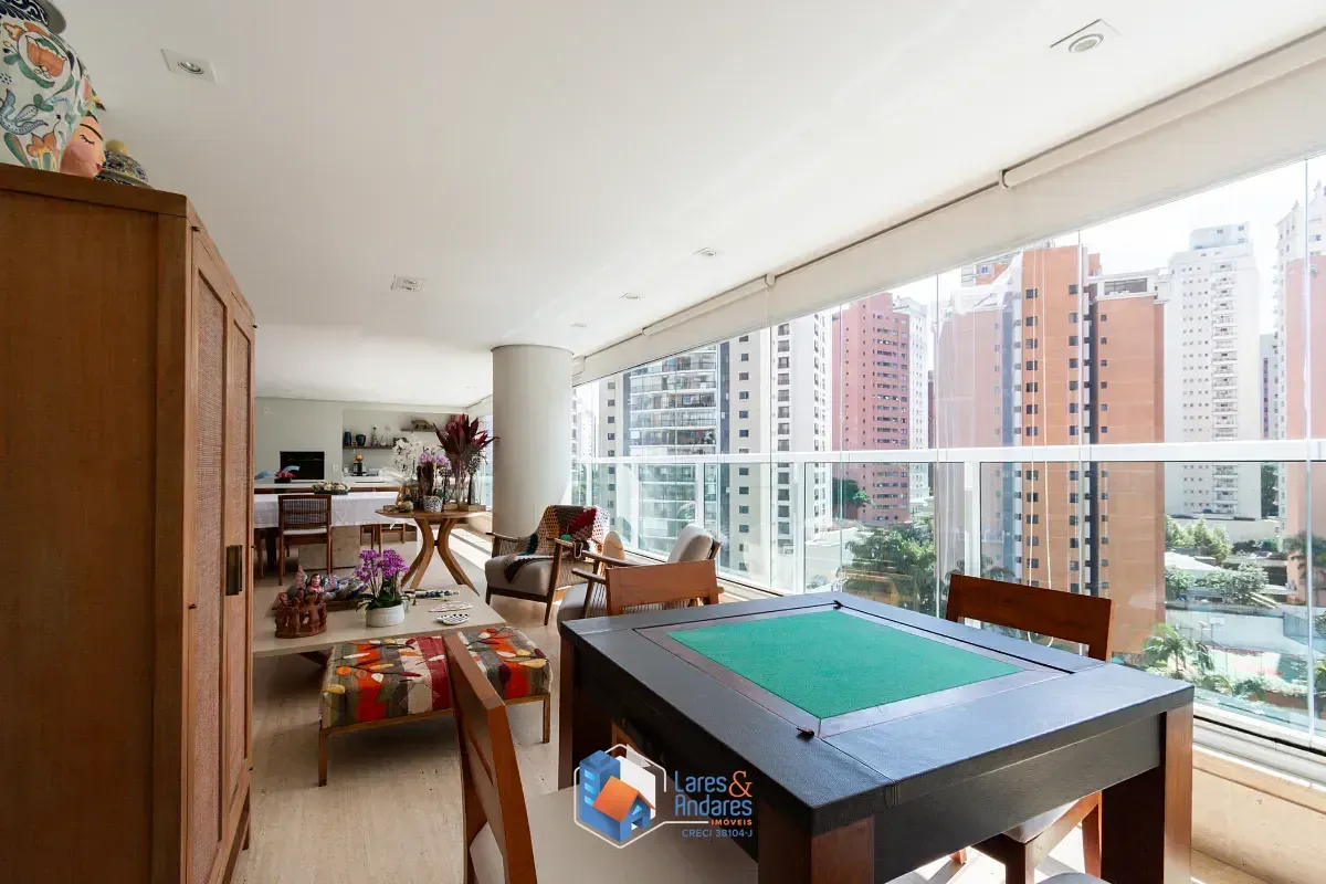 Imagem Apartamento para venda em Moema com 4 quartos, sendo 4 suítes, 335m²