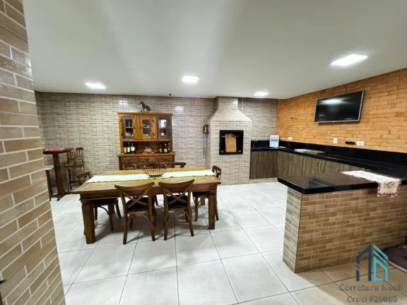Foto do imóvel Sobrado decorado, mobiliado, 04 quartos c/suíte, closet, área gourmet em São José dos Pinhais PR