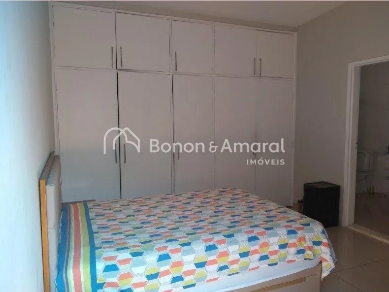 Imagem Casa com 3 Quartos e 5 banheiros à Venda, 230 m² por R$ 950.000