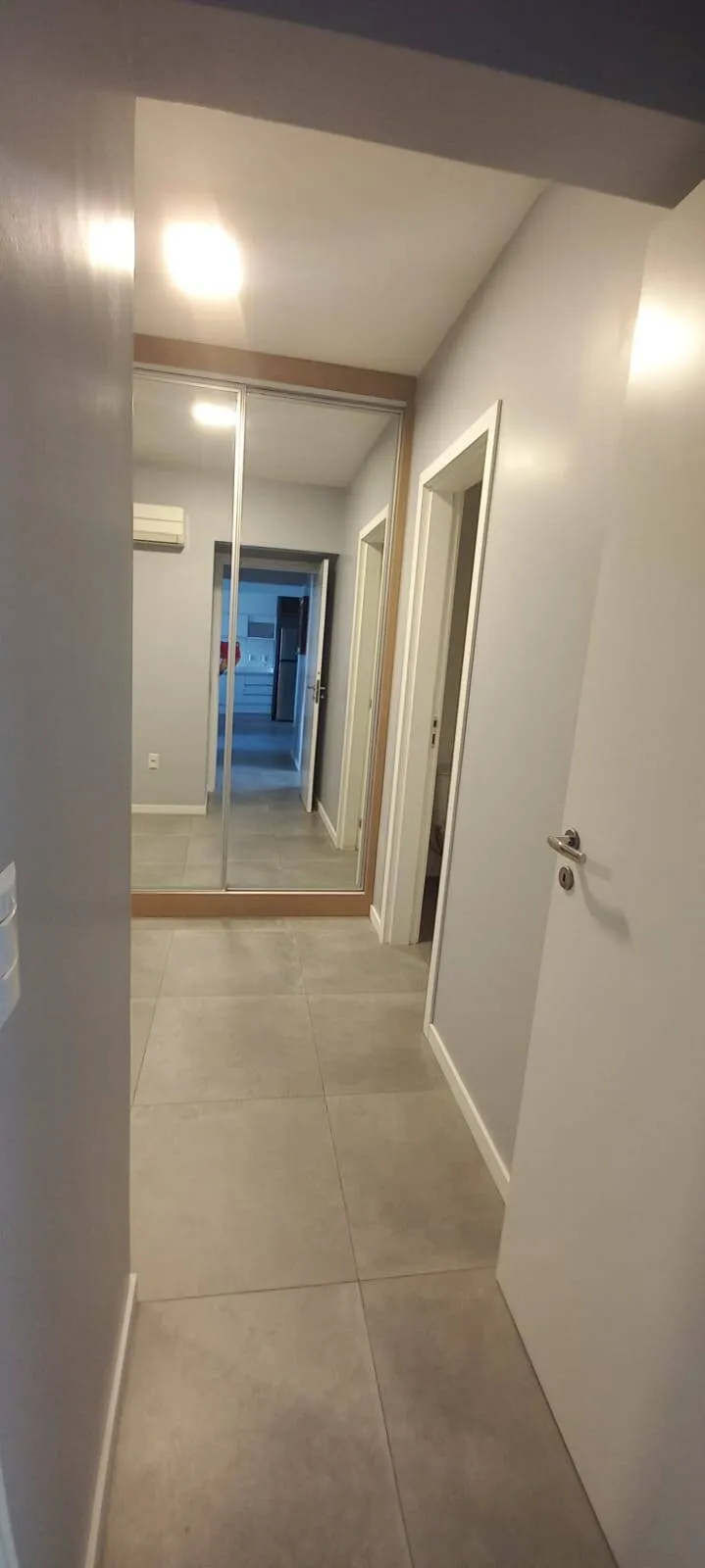Imagem Apartamento de 2 dormitórios em Canasvieiras Investimento ou Moradia