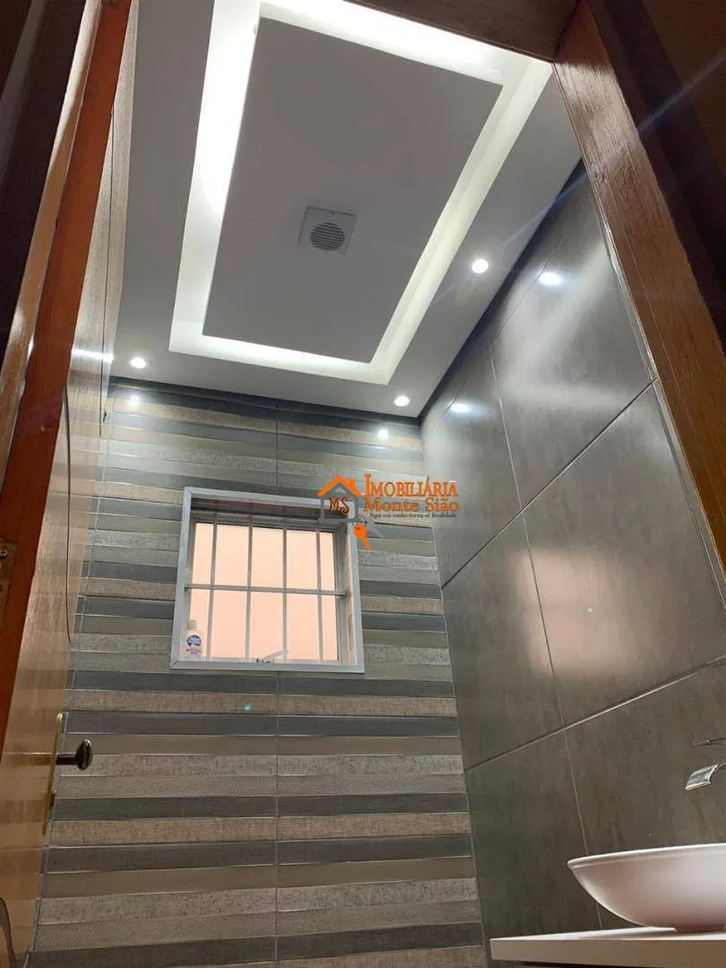 Imagem Sobrado com 3 dormitórios à venda, 300 m² por R$ 820.000,00 - Jardim Giovana - Guarulhos/SP