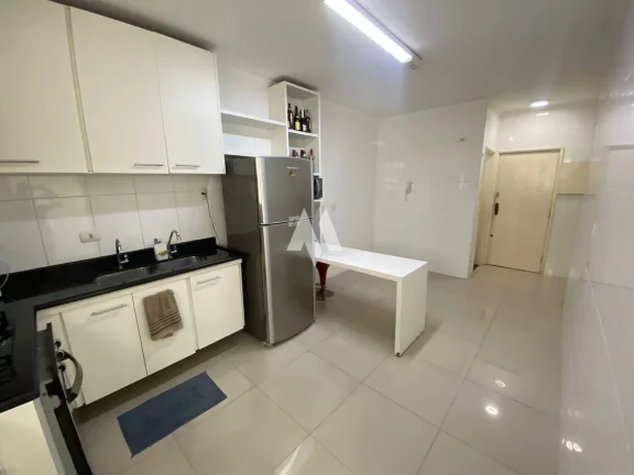 Imagem Apartamento com 139m² na Aparecida poucos metros do mar!