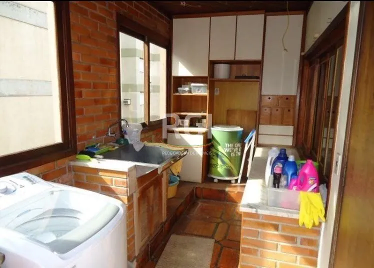 Imagem Cobertura para Venda - 255.99m², 5 dormitórios, sendo 1 suites, 2 vagas - Menino Deus